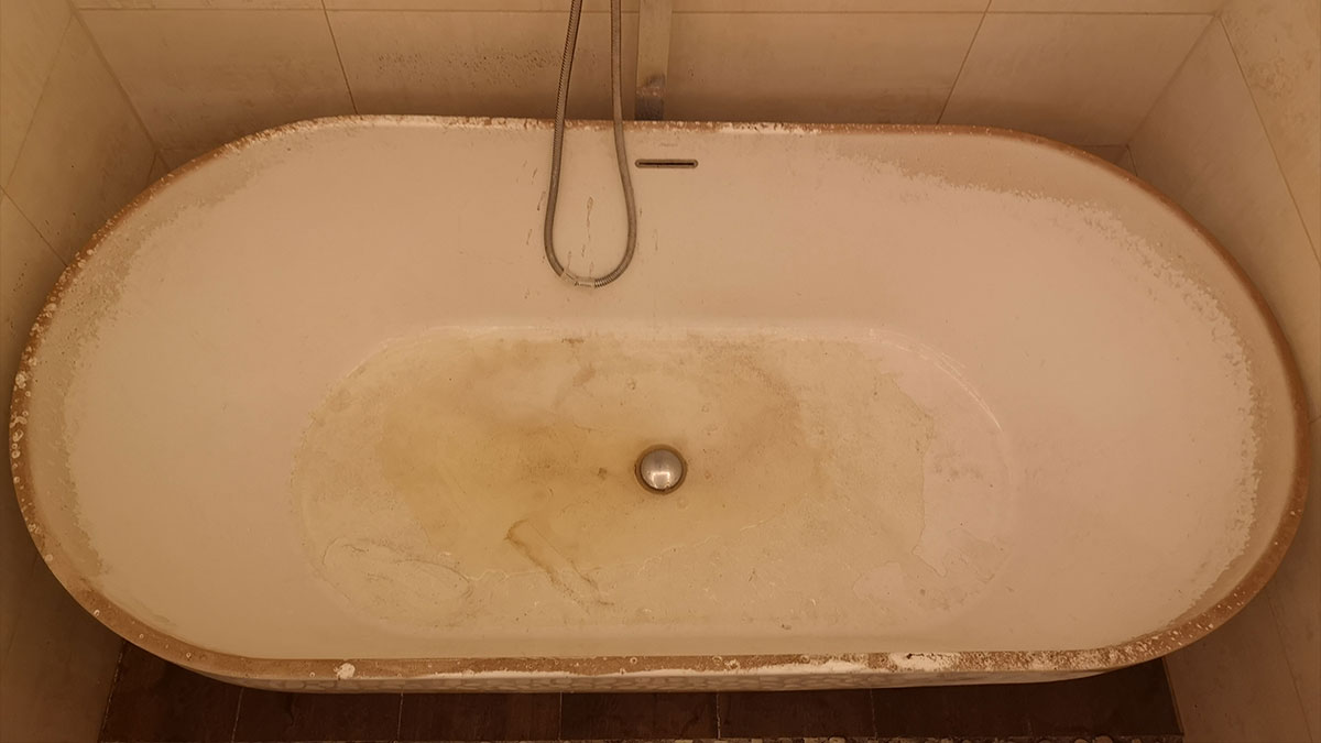 MASTER CLEAN - A KIS és NAGYTAKARÍTÁS SZAKÉRTŐJE - TAKARÍTÁS  - DUNAÚJVÁROS - Lakás - Fürdőszoba - Zuhanykabin - ELŐTTE